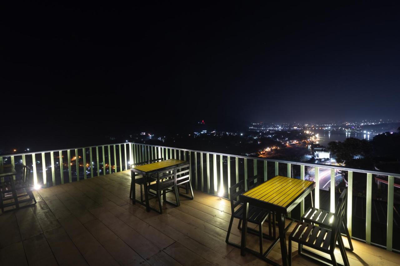 Hotel Peepal Tree Rishikesh Bagian luar foto