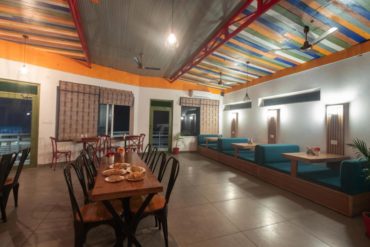 Hotel Peepal Tree Rishikesh Bagian luar foto