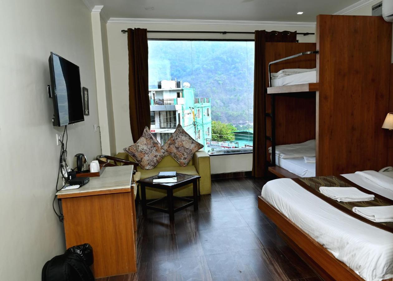 Hotel Peepal Tree Rishikesh Bagian luar foto