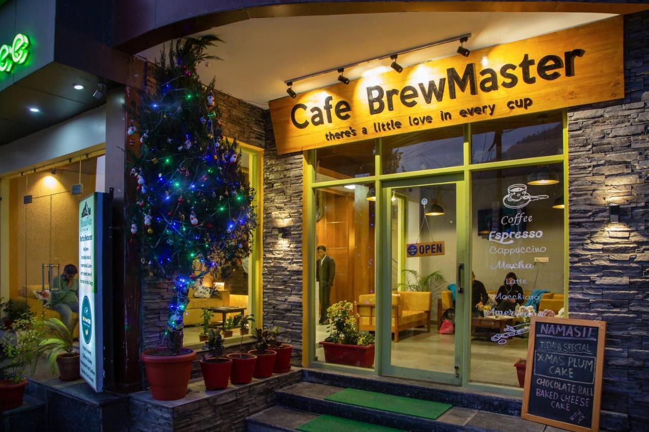 Hotel Peepal Tree Rishikesh Bagian luar foto