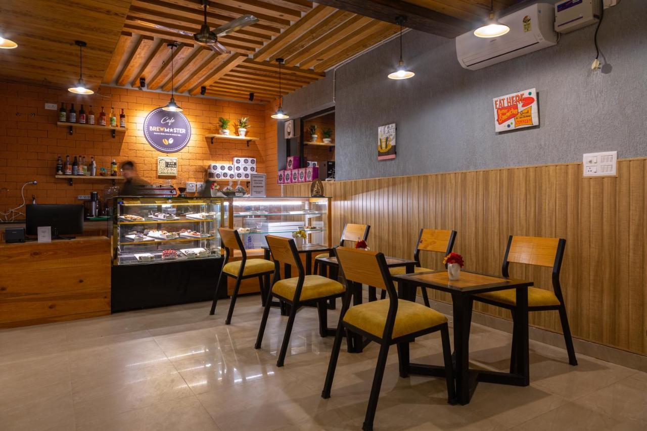 Hotel Peepal Tree Rishikesh Bagian luar foto