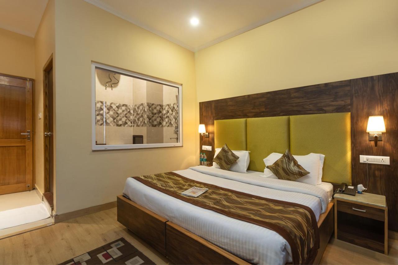 Hotel Peepal Tree Rishikesh Bagian luar foto