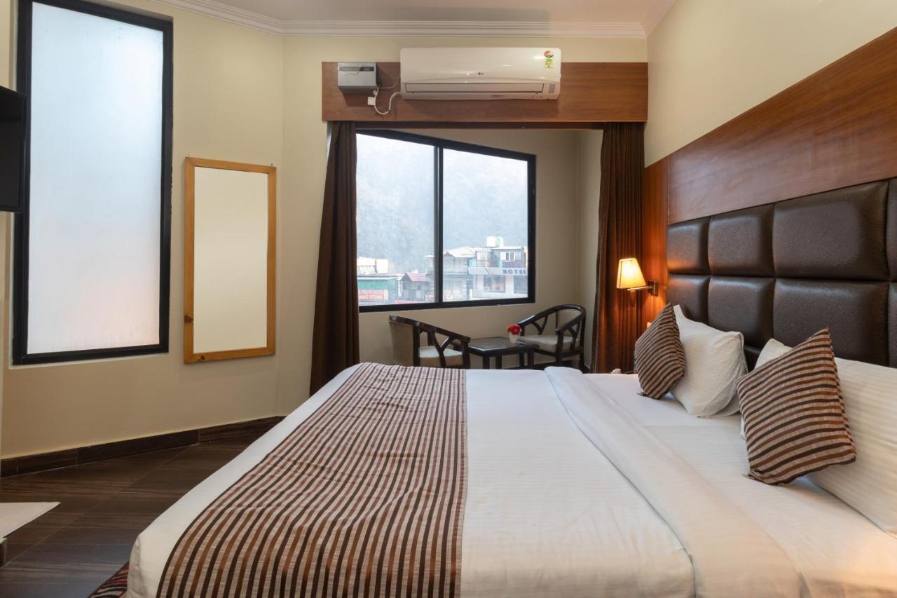 Hotel Peepal Tree Rishikesh Bagian luar foto